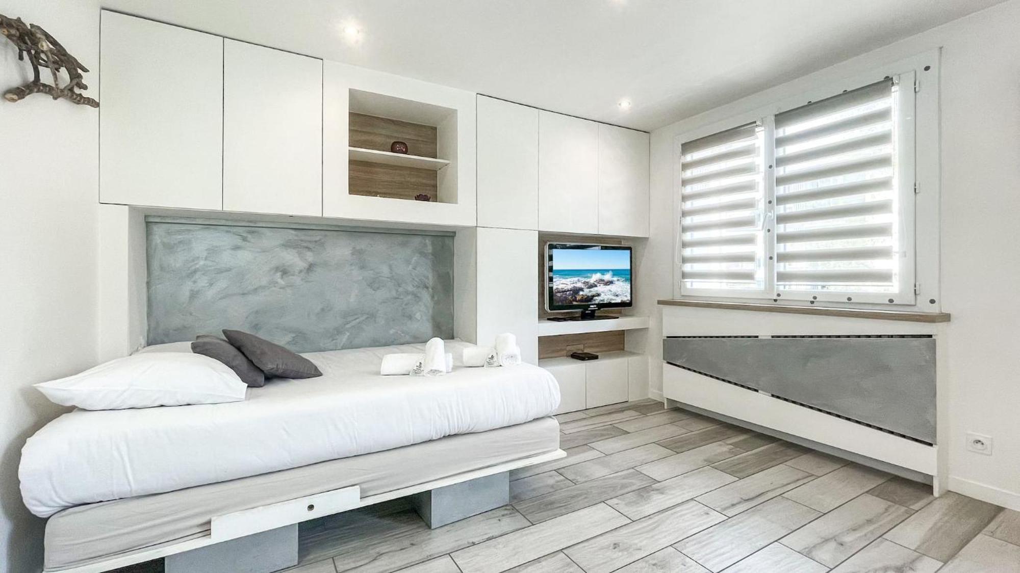 Homey Tidy - New / Proche Centre Annecy / Parking Gratuit / Logement Entierement Equipe エクステリア 写真